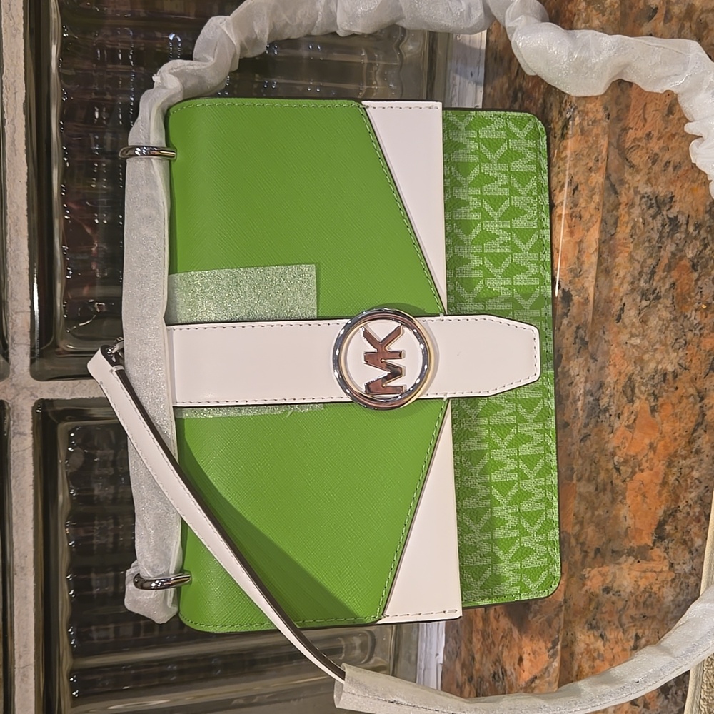 Michael Kors Green and White Crossbody Bag. Nwt - Picture 9 of 11